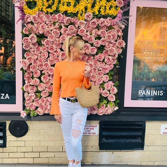 Other - Like and share to be notified when  I go live ❤️